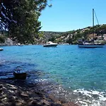 Doulos Apartman